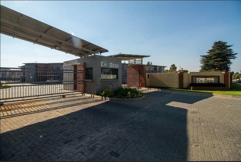 2 Bedroom Apartment in Rynfield AH