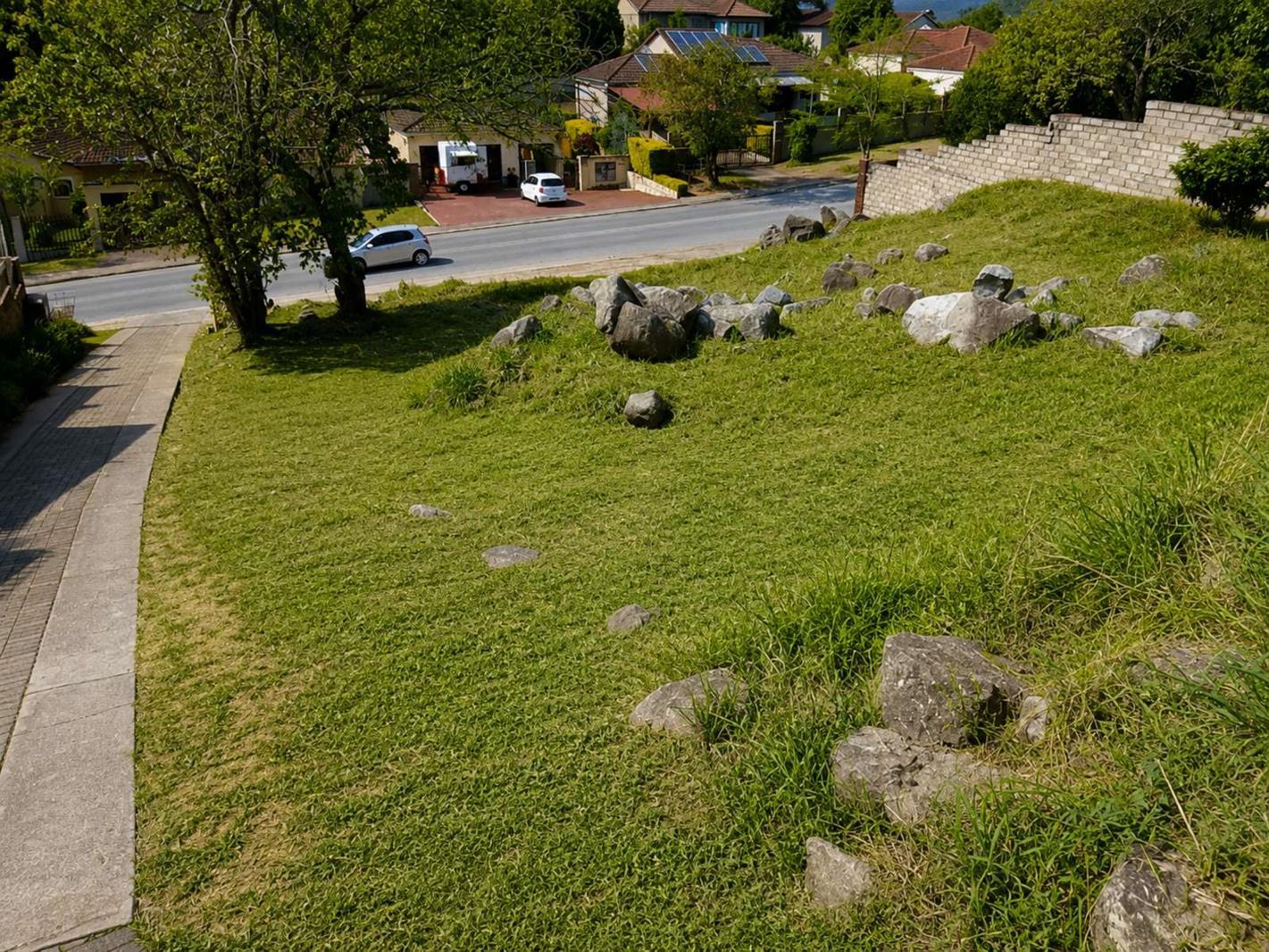 169 m² Land available in Stonehenge