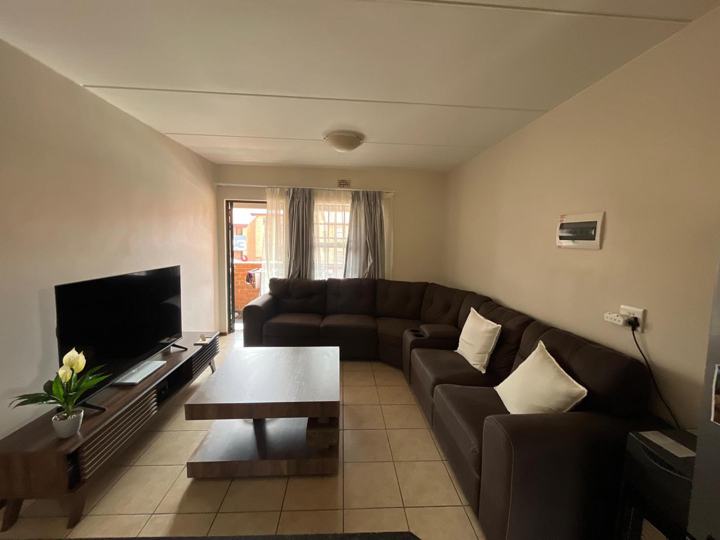 2 Bedroom Apartment in Erand Gardens