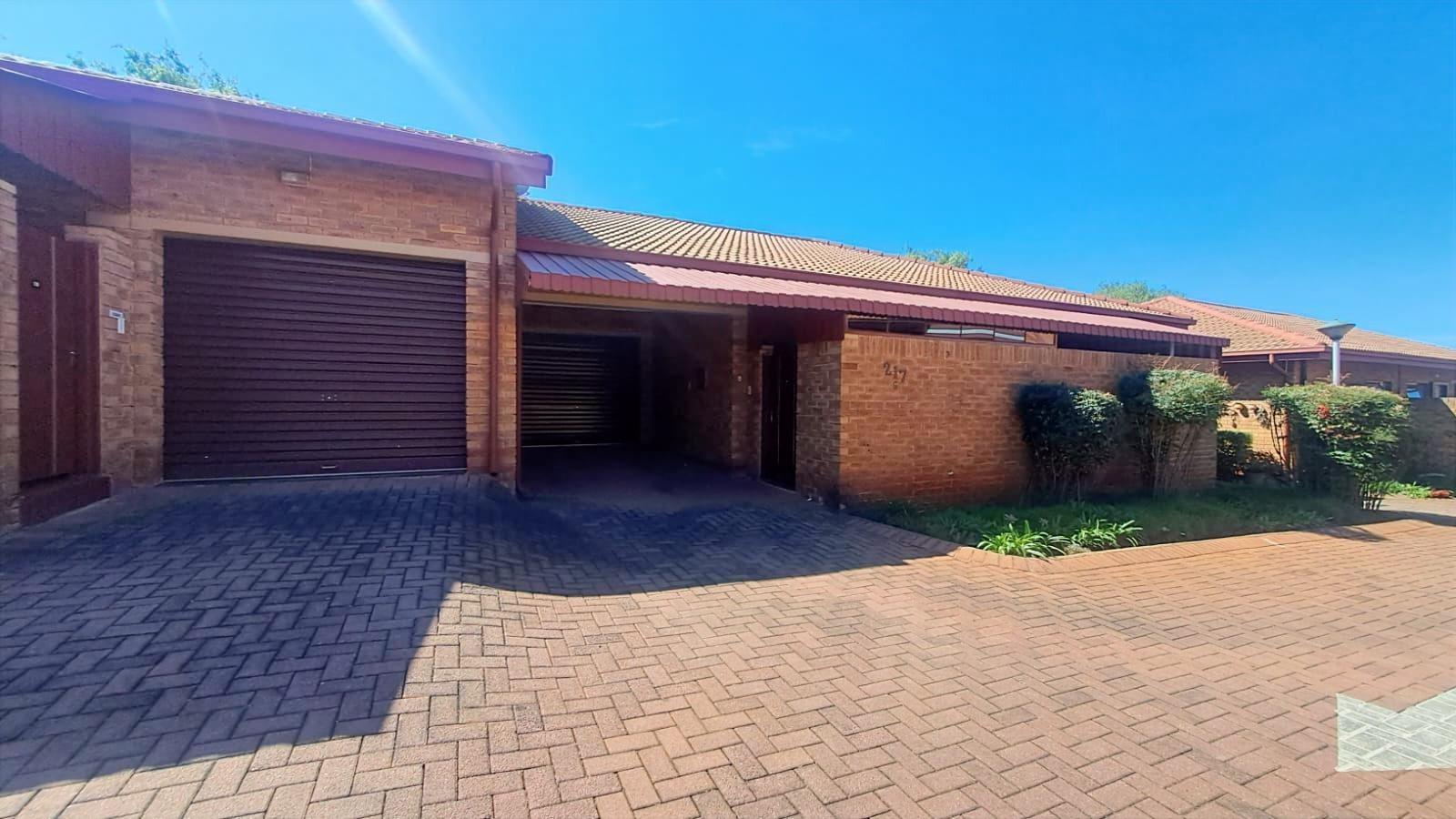 2 Bedroom Townhouse in Wilro Park