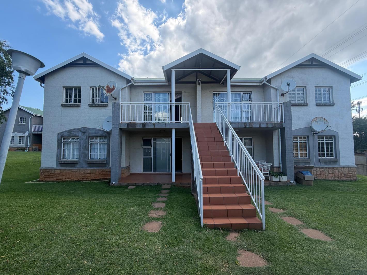 2 Bedroom Apartment in Olympus AH