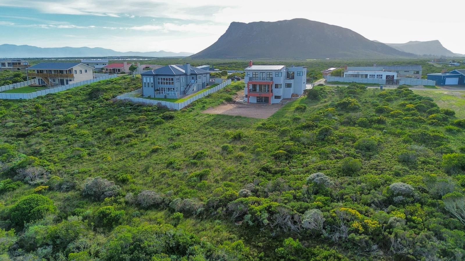 1 046 m² Land available in Kleinbaai