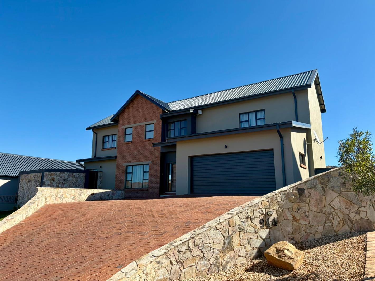 875 m² Land available in Dullstroom