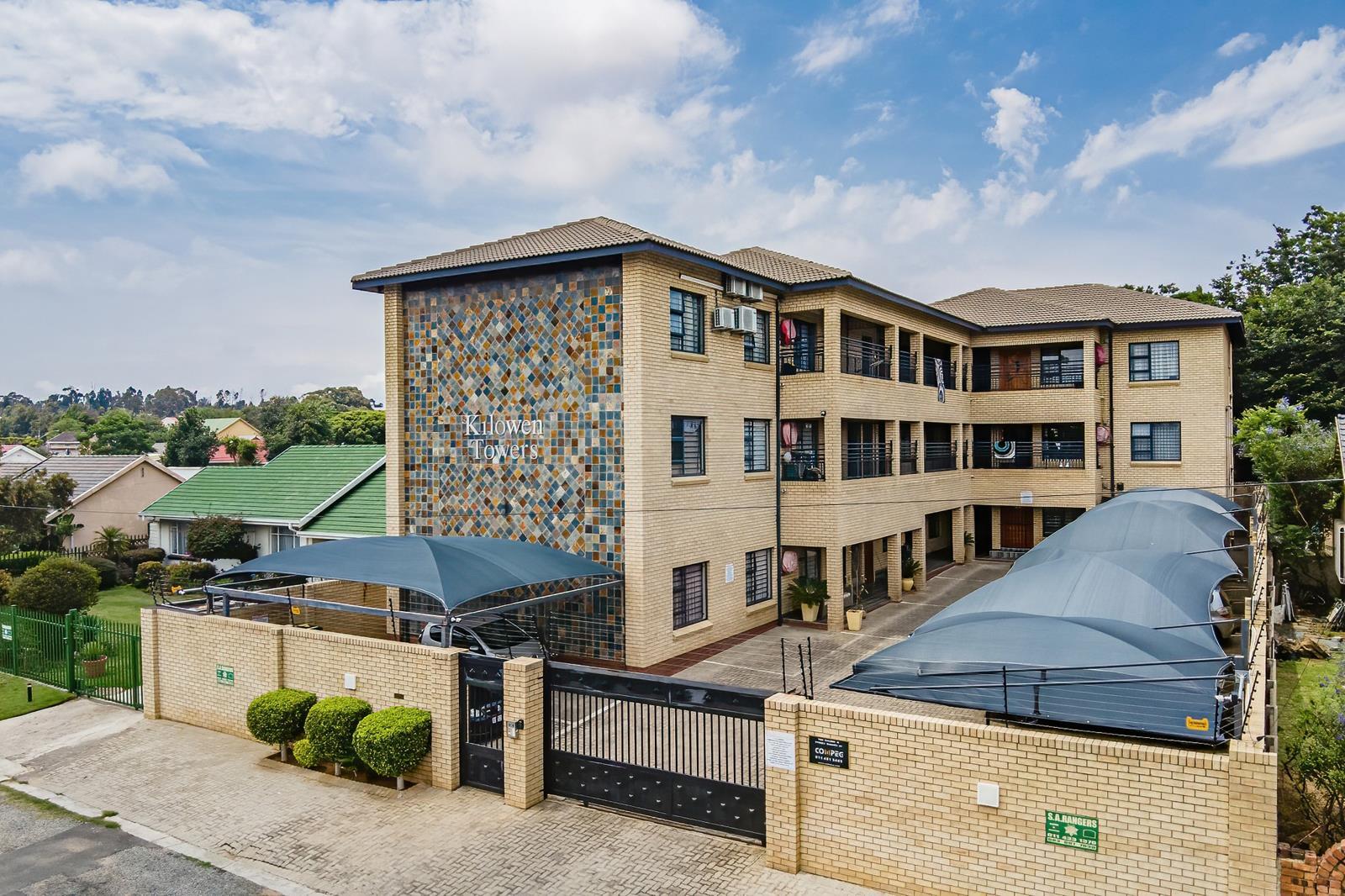 3 Bedroom Apartment in Robertsham