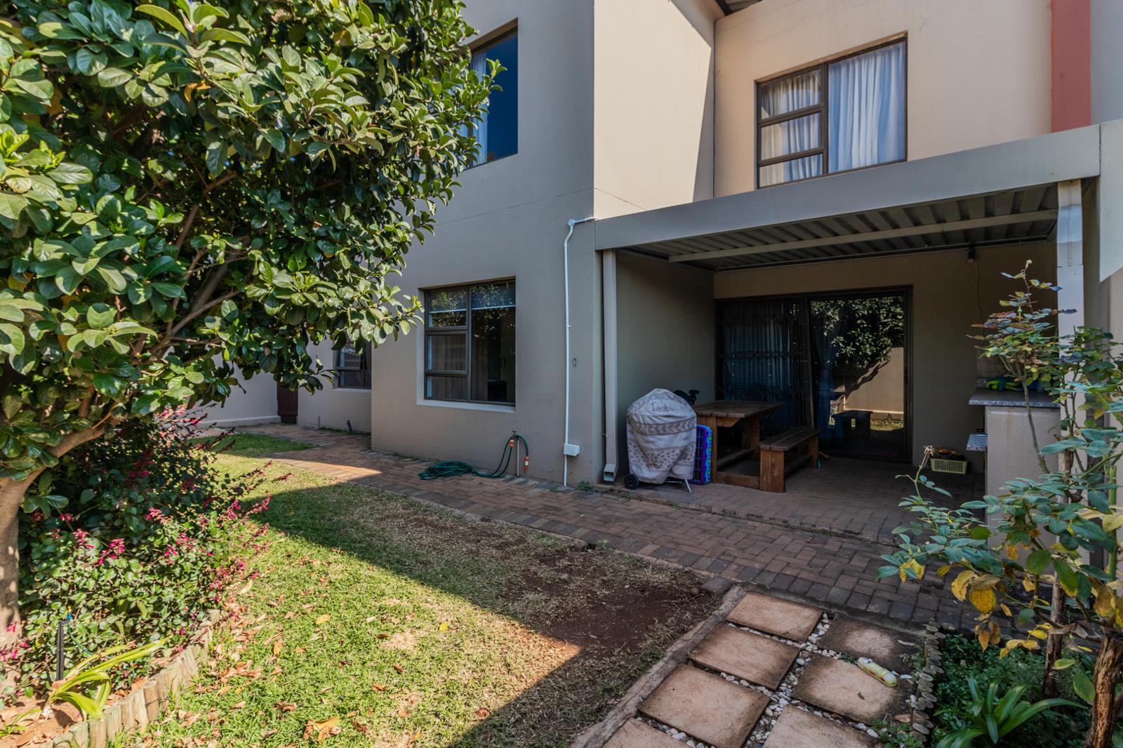 2 Bedroom Apartment in Melodie