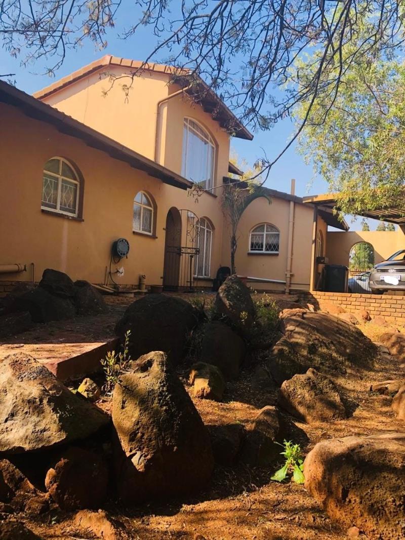 3 Bedroom House in Glenvista
