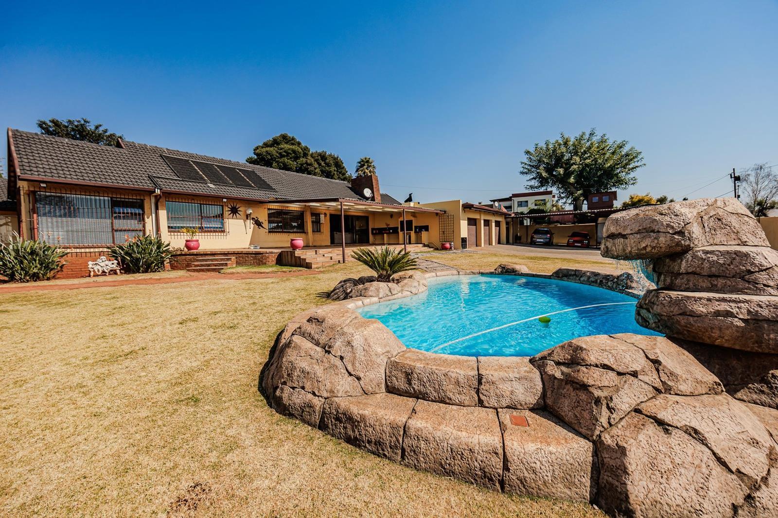 5 Bedroom House in Horison