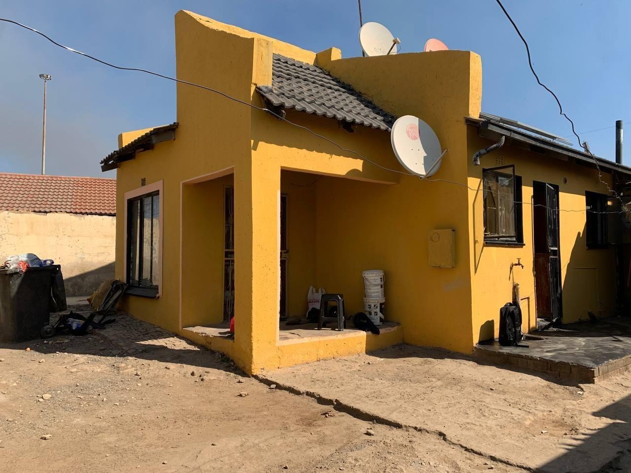 3 Bedroom House in Makulong