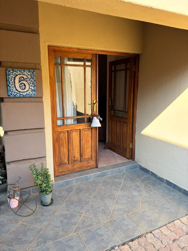 3 Bedroom House in Moreleta Park