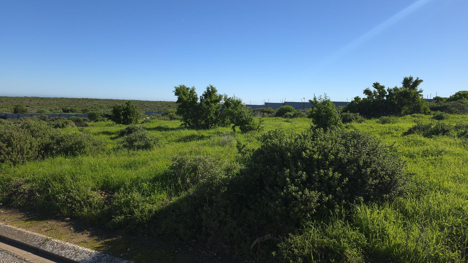 782 m² Land available in Hoogland