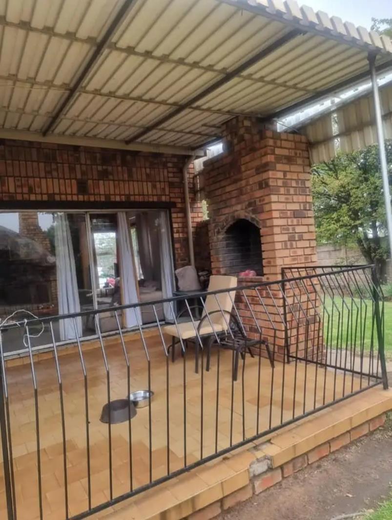 4 Bedroom House in Dalpark