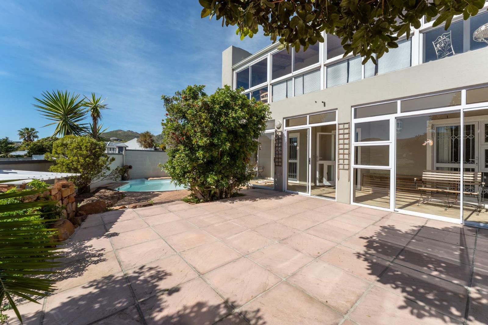 2 Bedroom Apartment in Milkwood Park