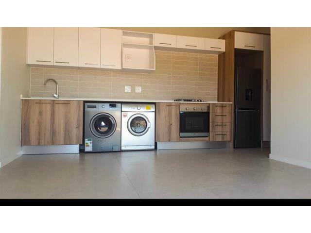 1 Bedroom Apartment in Modderfontein
