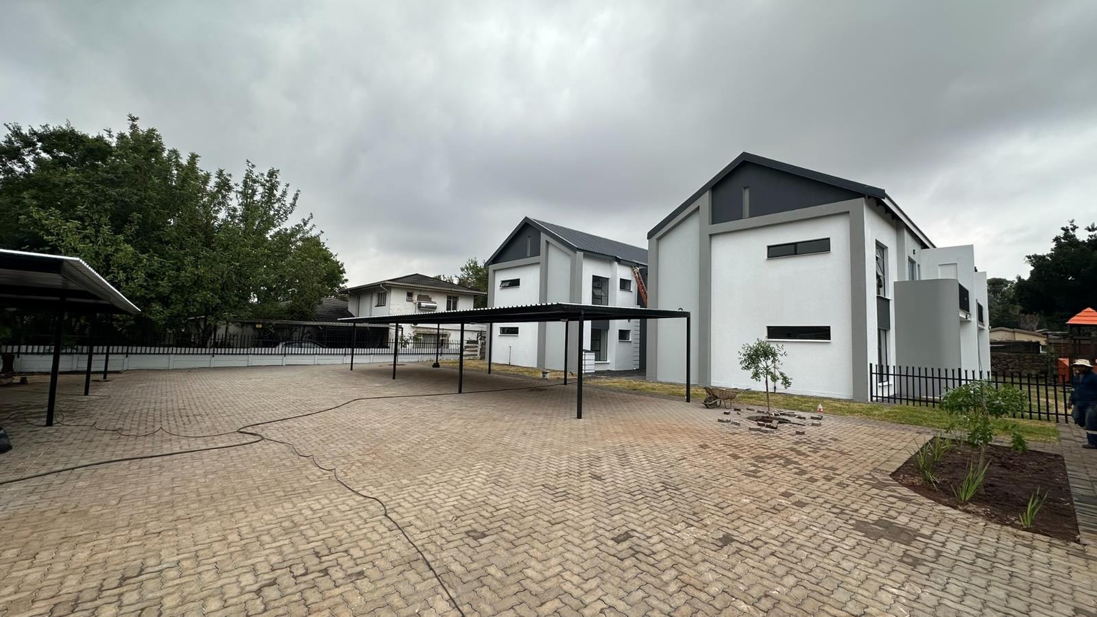 2 Bedroom Apartment in Lyttelton Manor