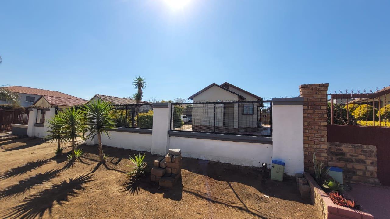 3 Bedroom House in Soshanguve