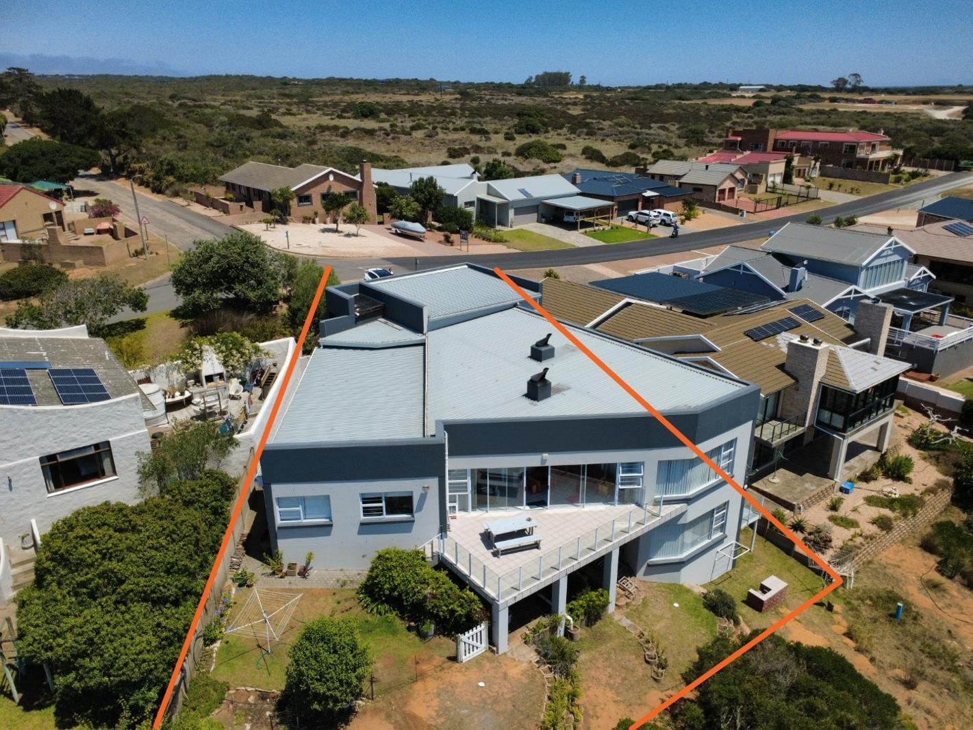 4 Bedroom House in Stilbaai Wes
