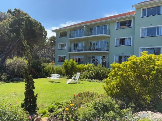 2 Bedroom Flat in Camps Bay
