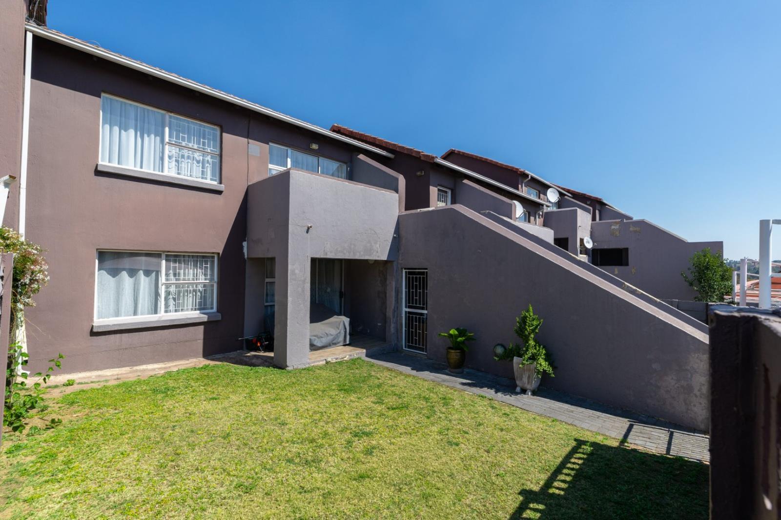 2 Bedroom Apartment in Vorna Valley