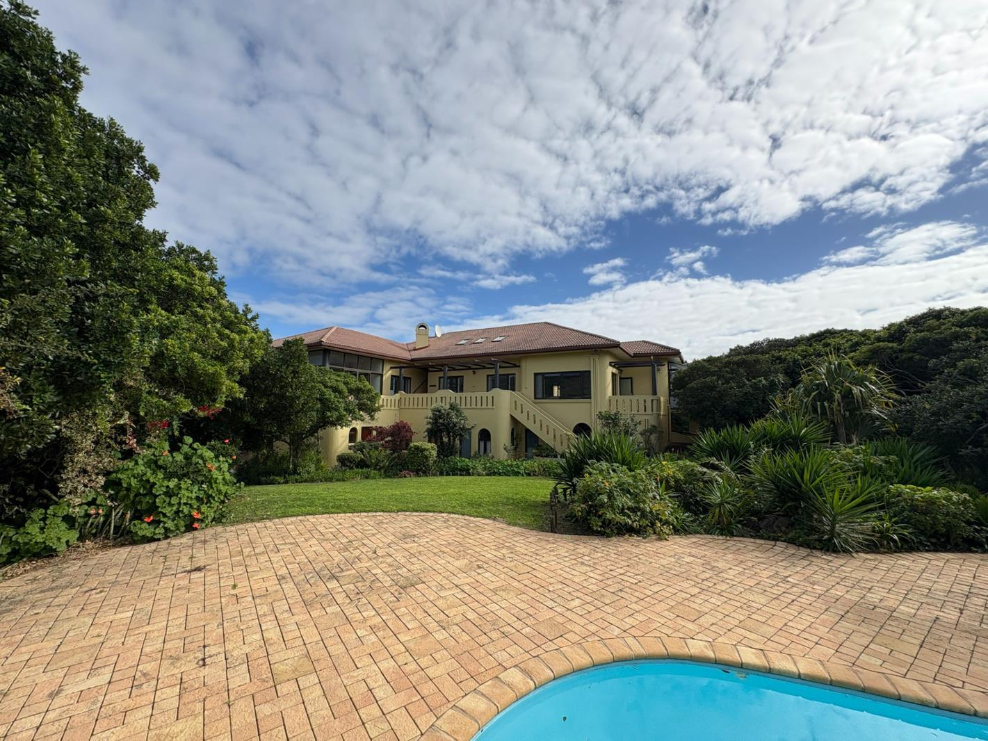 7 Bedroom House in West Beach