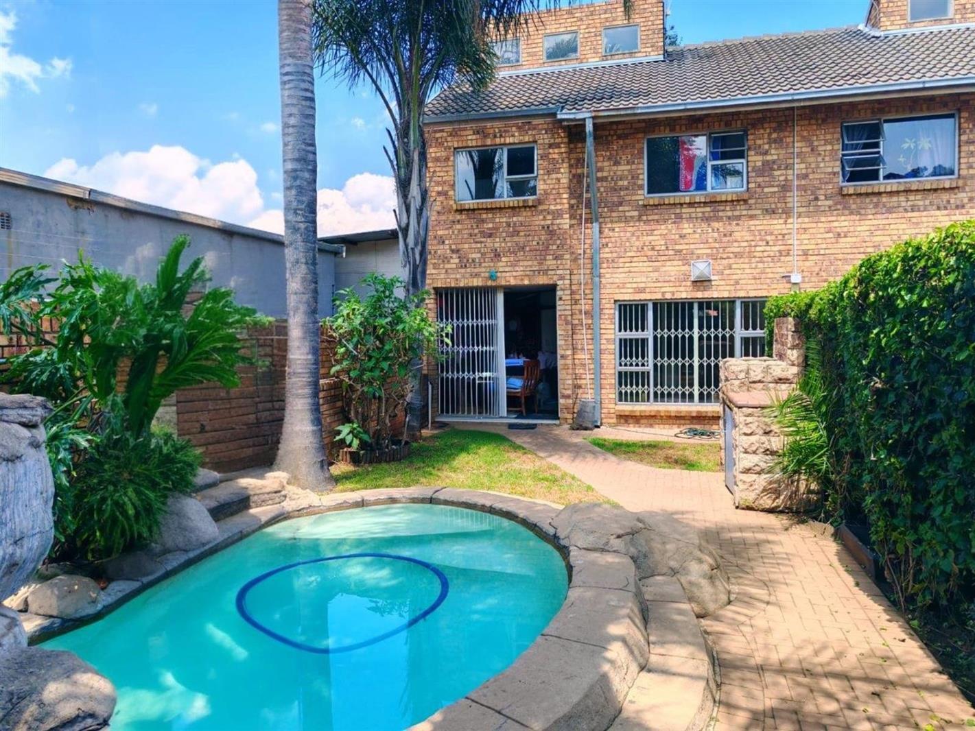3 Bedroom Cluster in Edenvale