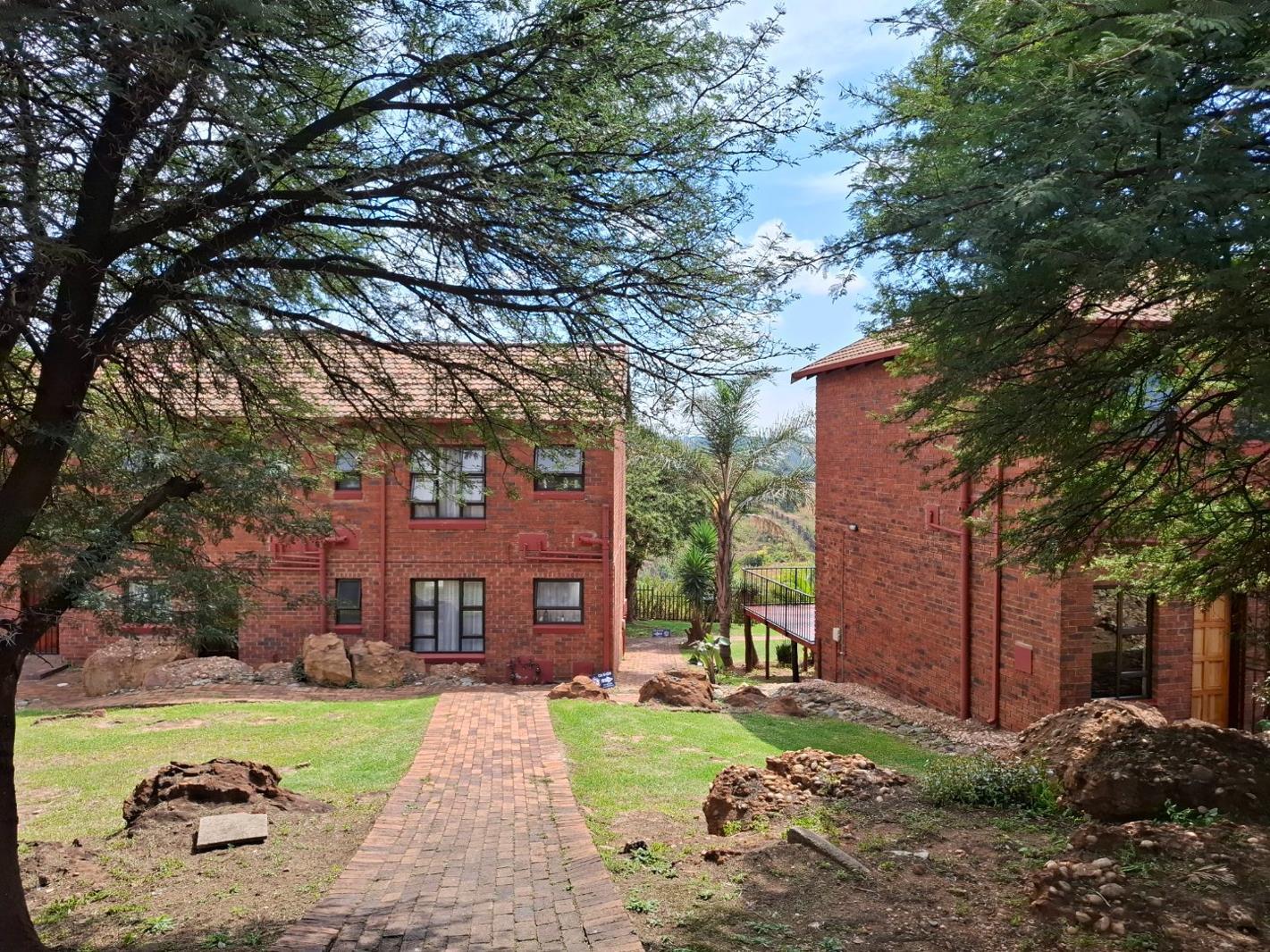 3 Bedroom Townhouse in Meyerton Central