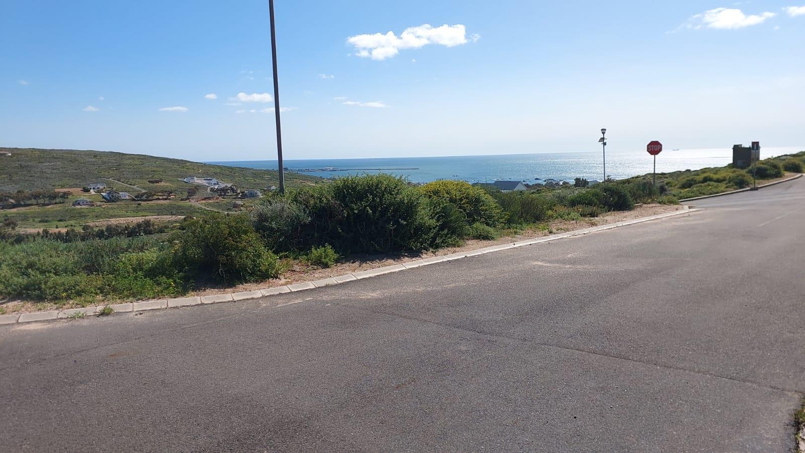 307 m² Land available in St Helena Views