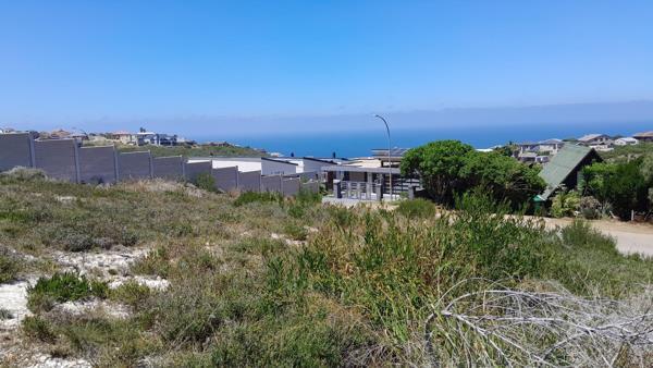 920 m² Land available in Dana Bay