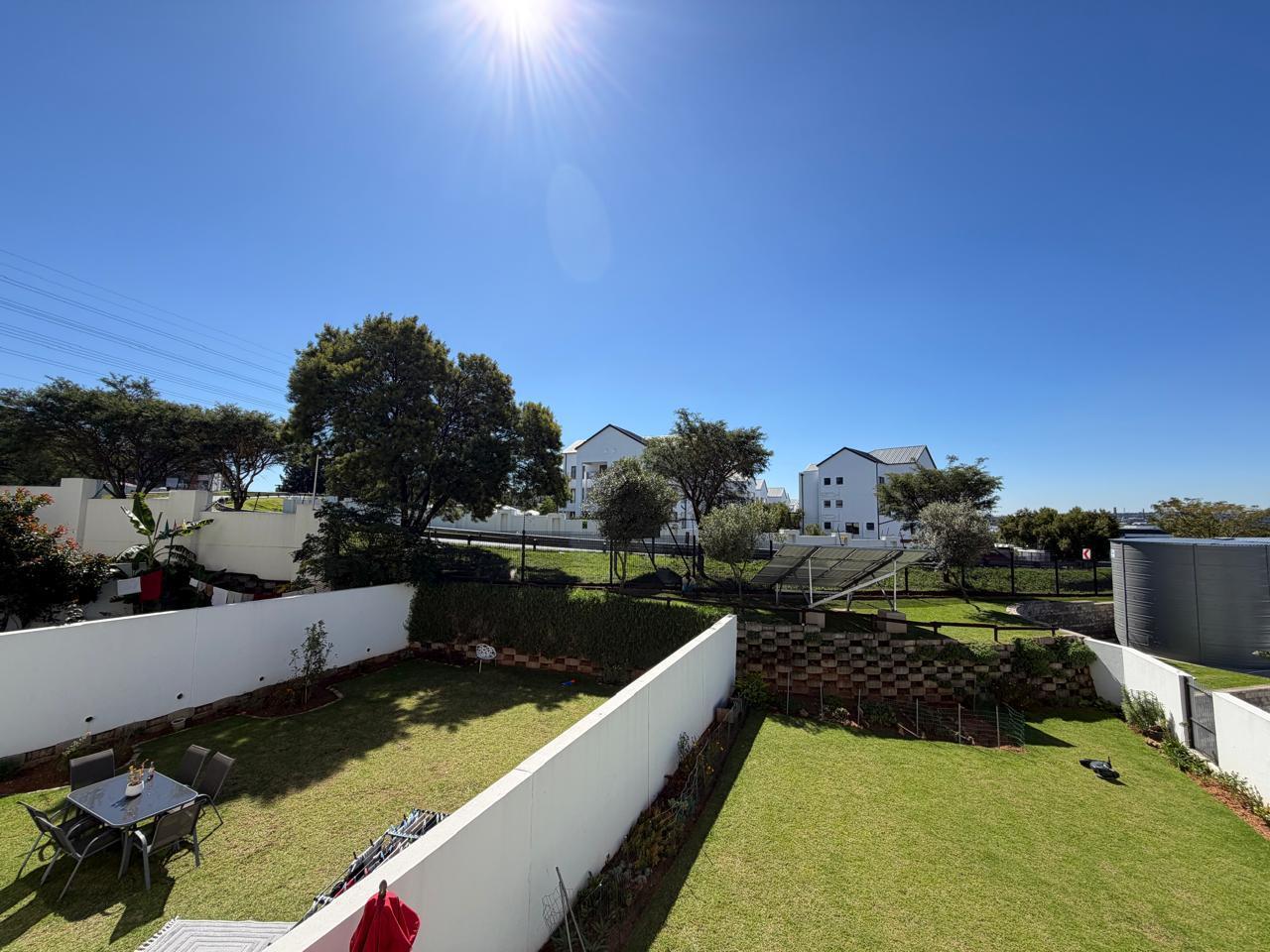 3 Bedroom Apartment in Greenstone Hill