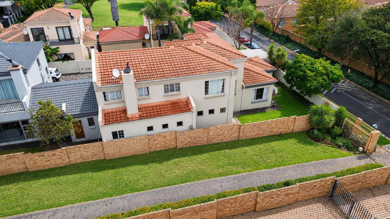 5 Bedroom House in Amberfield