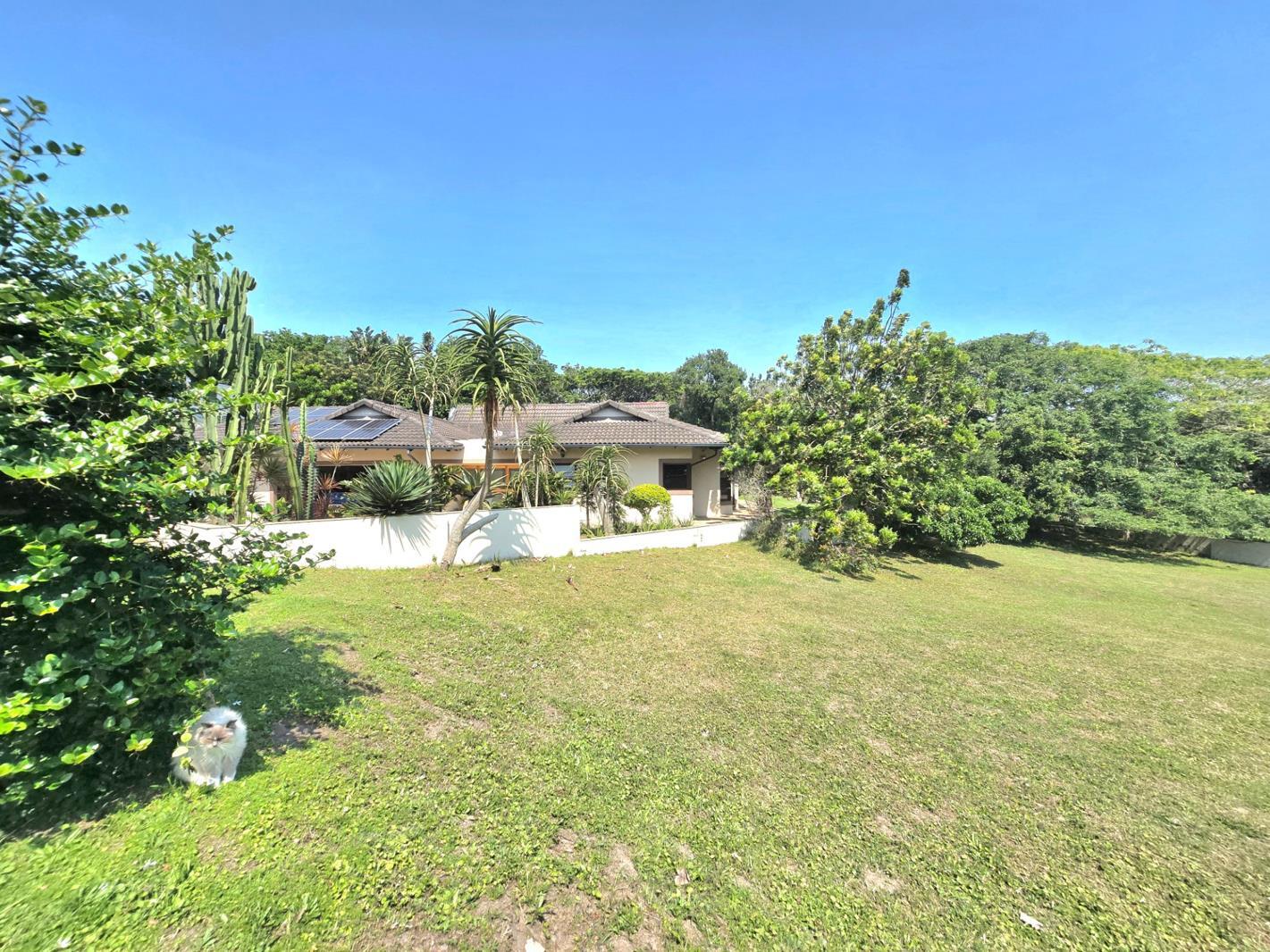 830 m² Land available in Meer En See