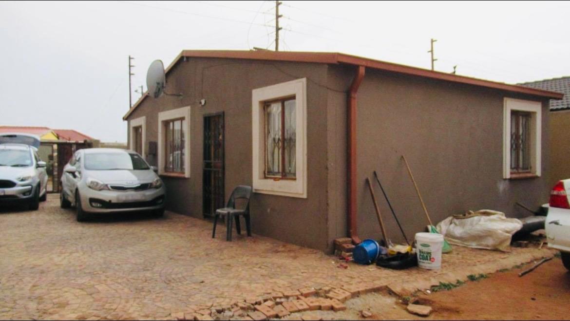 3 Bedroom House in Protea Glen