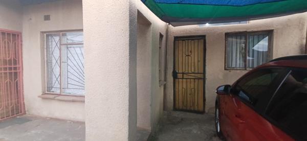 10 Bedroom House in Tembisa Central
