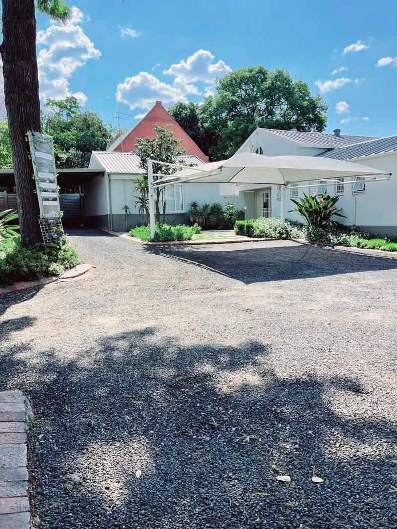 6 Bedroom House in Fourways
