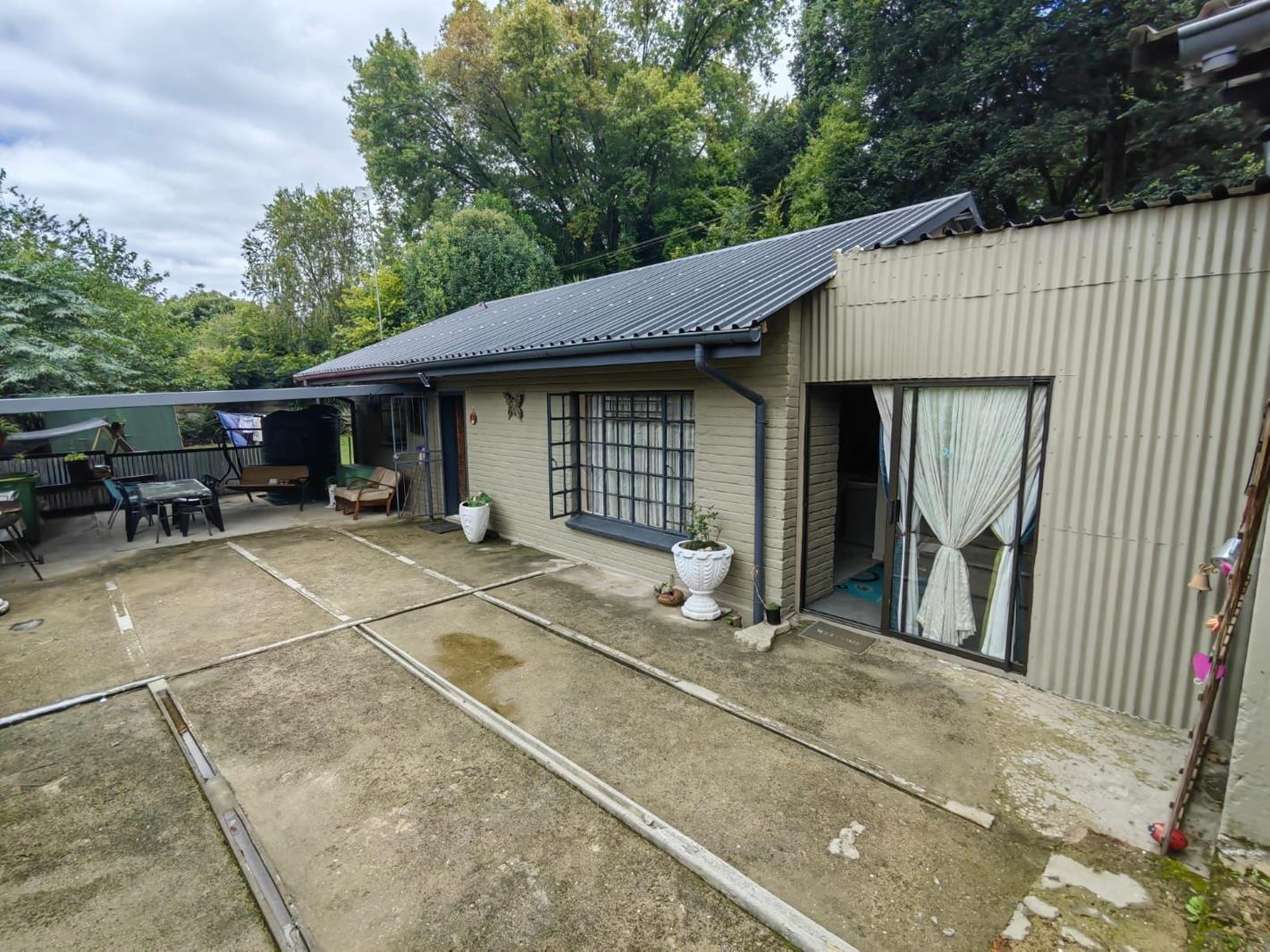2 Bedroom House in Sabie