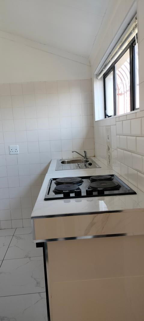 1 Bedroom Garden Cottage in Allen Grove