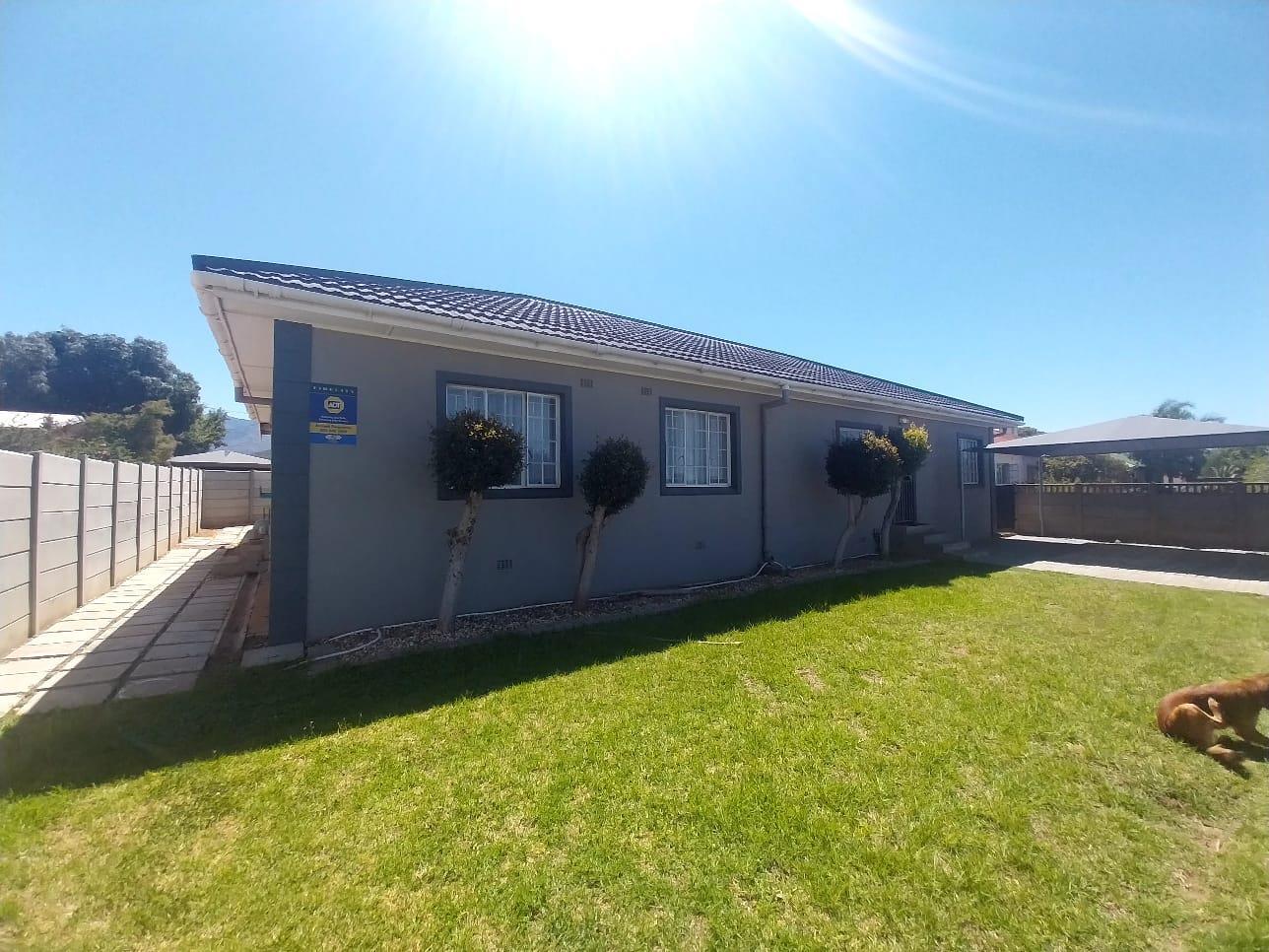 4 Bedroom House in Roux Park