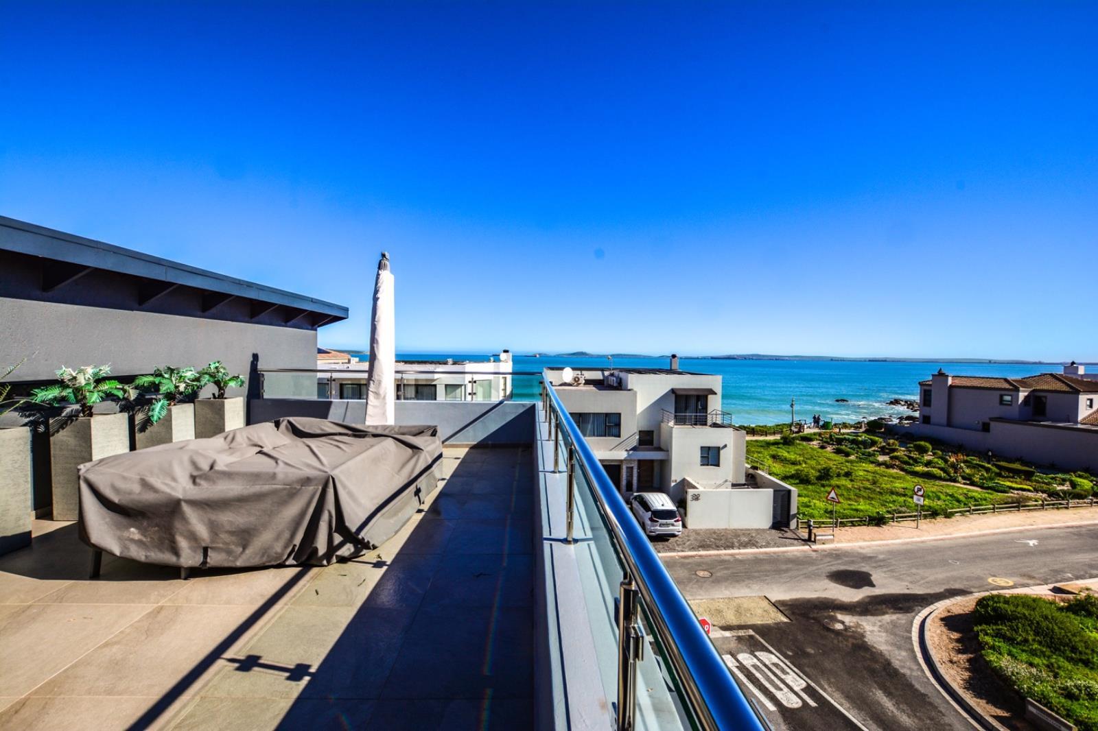 3 Bedroom House in Calypso Beach