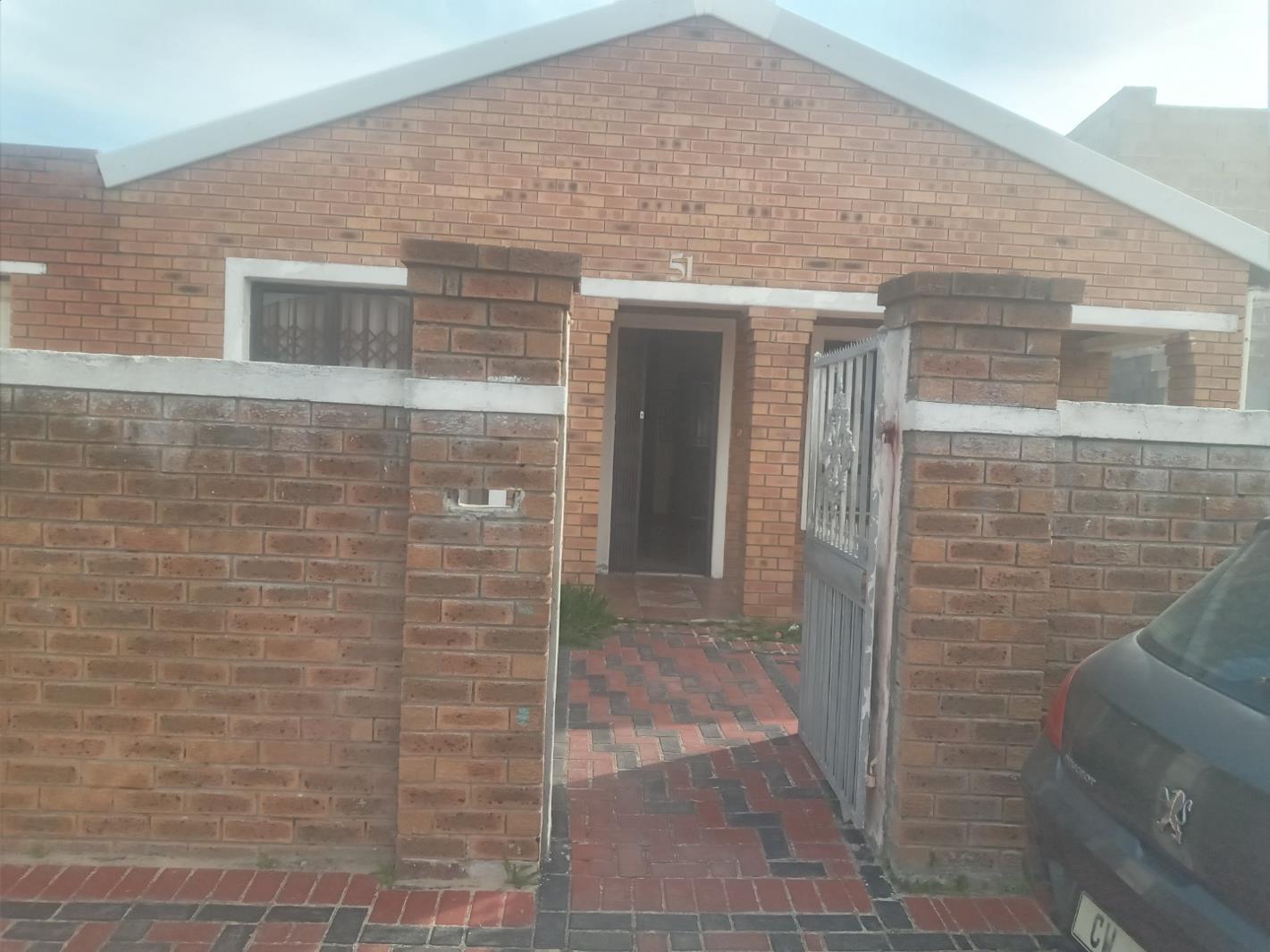 7 Bedroom House in Browns Farm