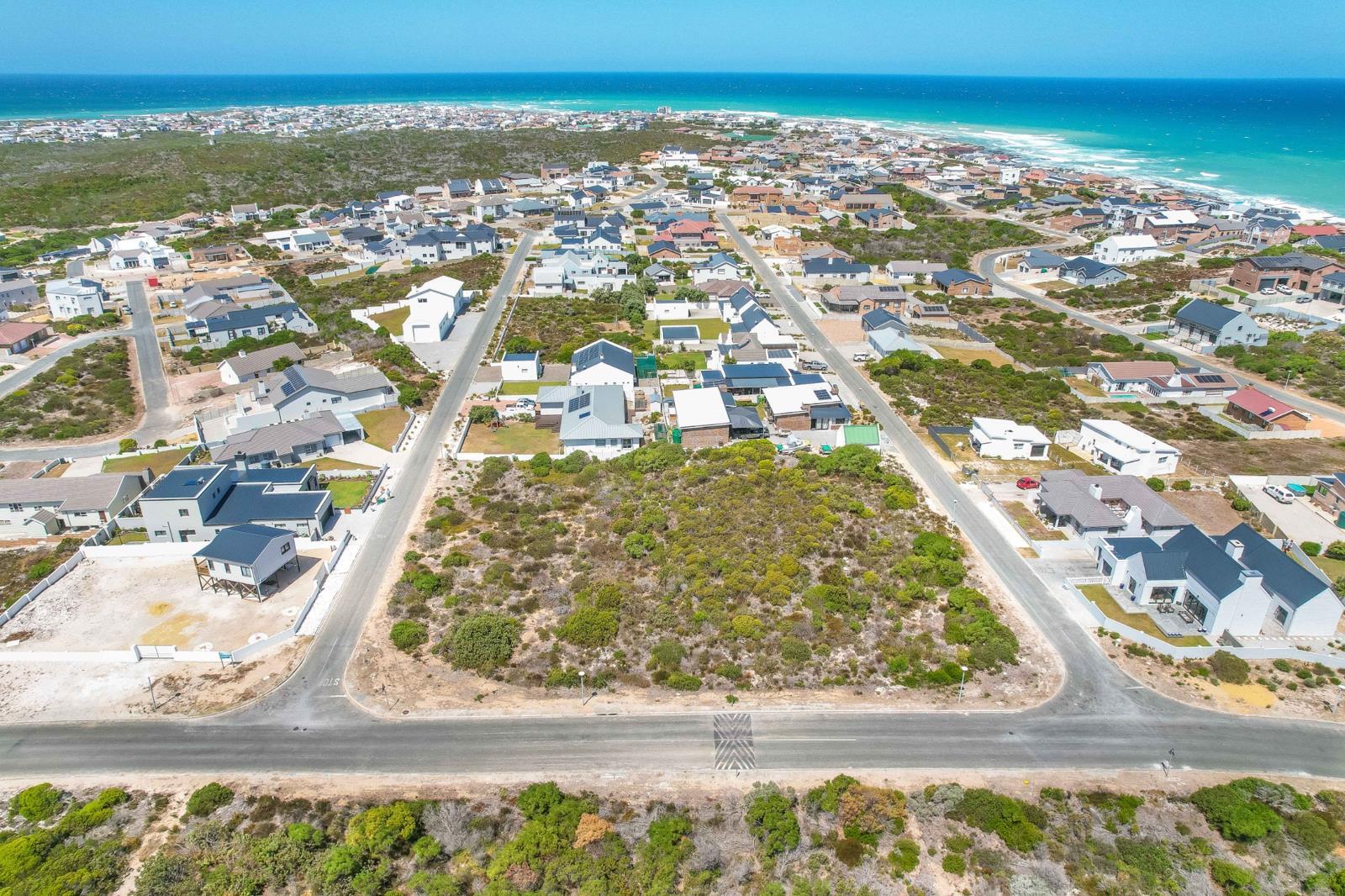 3 672 m² Land available in Struisbaai