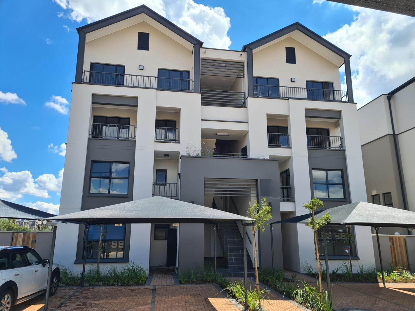 1 Bedroom Apartment in Waterfall Estate
