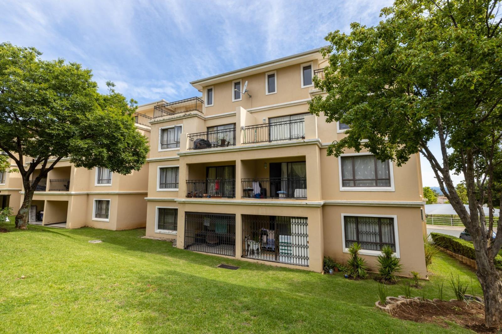 2 Bedroom Apartment in Halfway Gardens