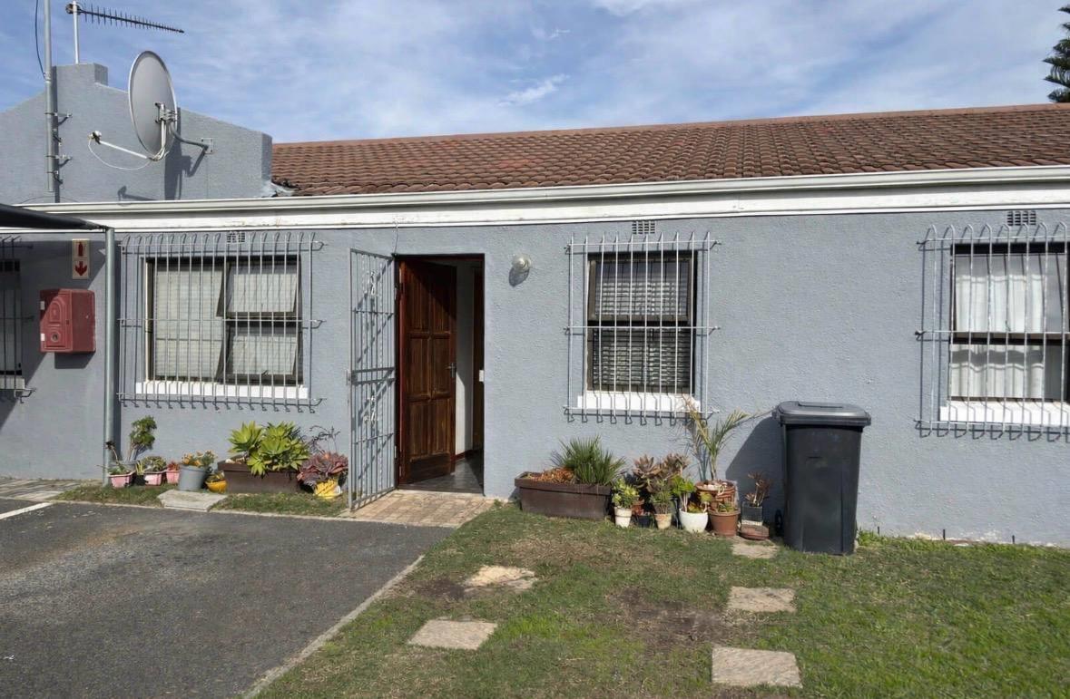 2 Bedroom Townhouse in Parow Valley