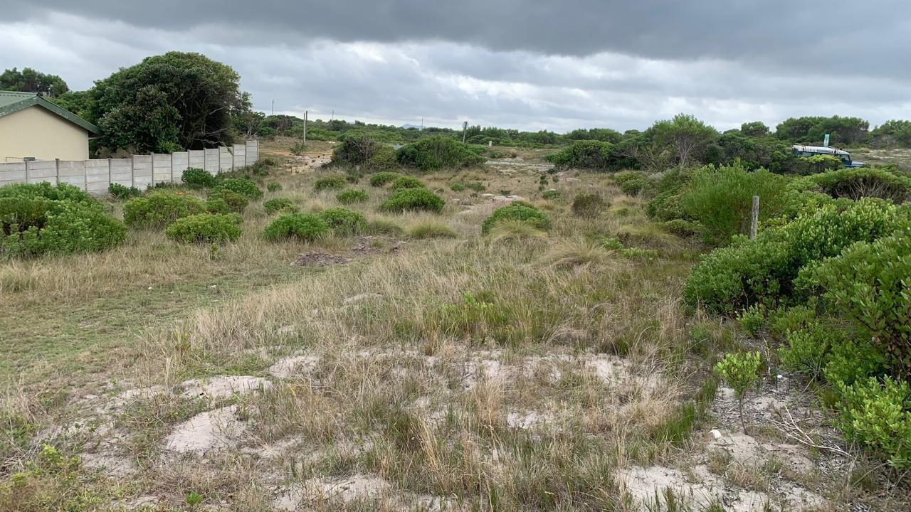 1 001 m² Land available in Pearly Beach