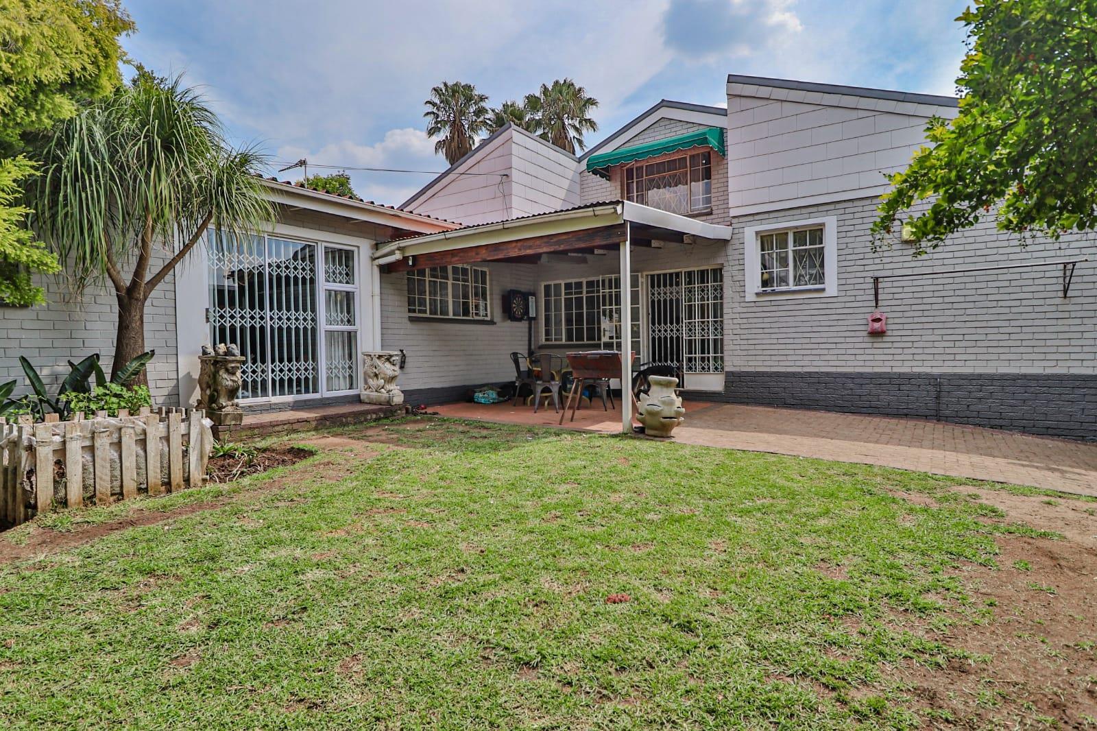 4 Bedroom House in Marais Steyn Park