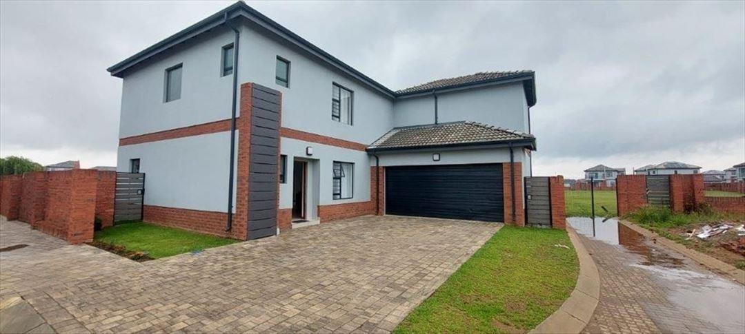 4 Bedroom Cluster in Boksburg Central