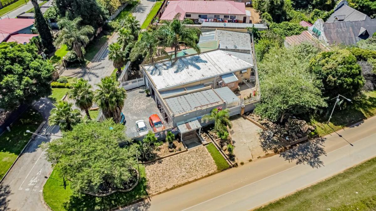 6 Bedroom House in Lewisham