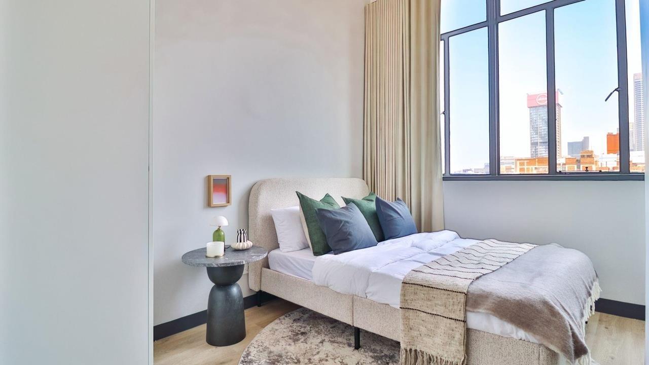 1 Bedroom Apartment in City & Suburban (Maboneng)