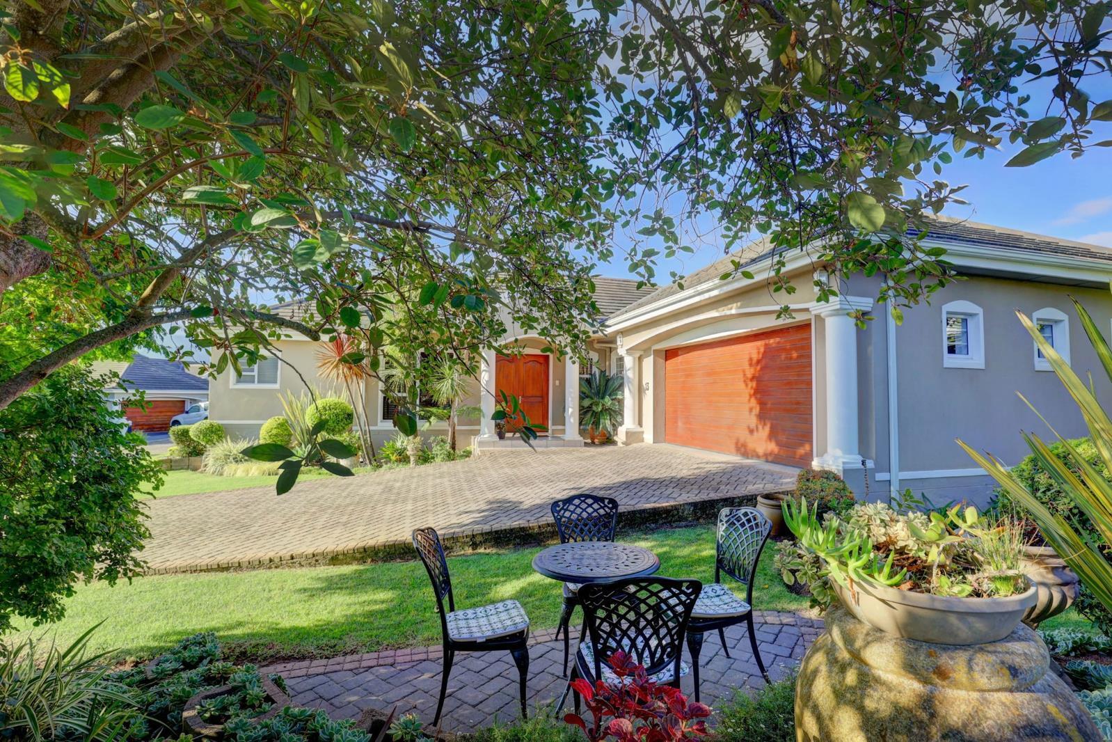 3 Bedroom House in Kingswood Golf Estate
