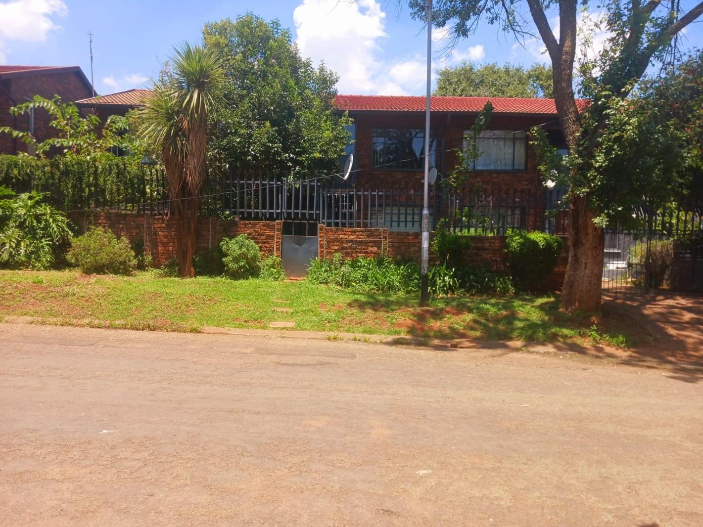 1 Bedroom Apartment in Windsor West