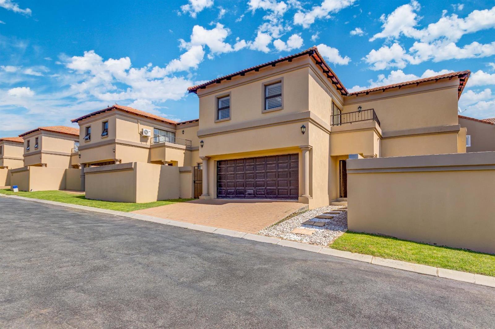 3 Bedroom Cluster in Broadacres